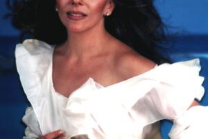 Verónica Castro, triste por no ver a sus nietos