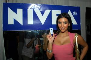 Celebridades-con-acne.jpg