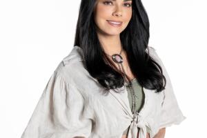 Livia Brito interpreta a Alba en Amanecer