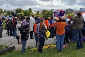 Protestas por visita de Donald Trump a Brolingbrook