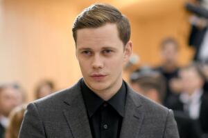 bill-skarsgard-it-a-coisa-0717-1400x800-3.jpg