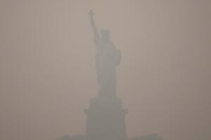 APTOPIX New York Climate Wildfires Smoke