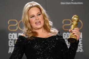 Jennifer Coolidge Golden Globes 2023 Grosby (4).jpg