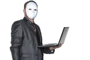 Hacker enmascarado