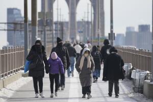 Tormenta invernal y frío ártico amenazan a Nueva York este fin de semana.