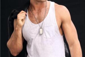 Emmanuel Palomares, sólo para mujeres