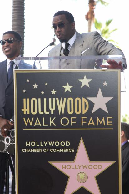 En 2007, Combs asistió a una fiesta posterior a los premios Óscar y golpeó a un hombre frente a un hotel en Hollywood, lo que derivó en una demanda. <br> <br>En marzo de 2008 llegaron a un acuerdo extrajudicial. <br> <br>Un mes después, Combs fue homenajeado con una estrella en el Paseo de la Fama de Hollywood.