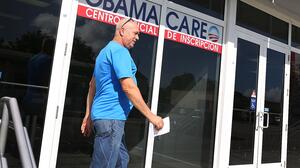 Gobierno de Biden pide a la Corte Suprema mantener la totalidad de Obamacare