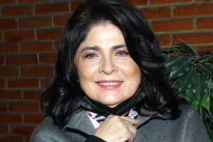 Victoria Ruffo al natural: se deja ver sin maquillaje y sin ocultar sus canas