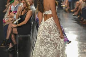 Lina Luaces se ha abierto camino en el modelaje profesional.