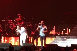 Diego Guirado sube a cantar con Prince Royce
