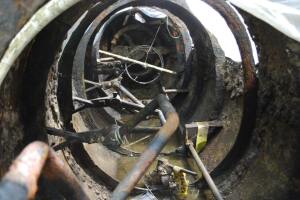 Adentro del submarino Hunley, hundido en 1864 y abierto por primera vez 