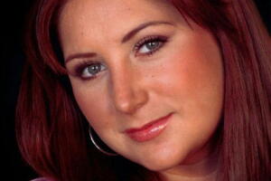 Geraldine Bazán