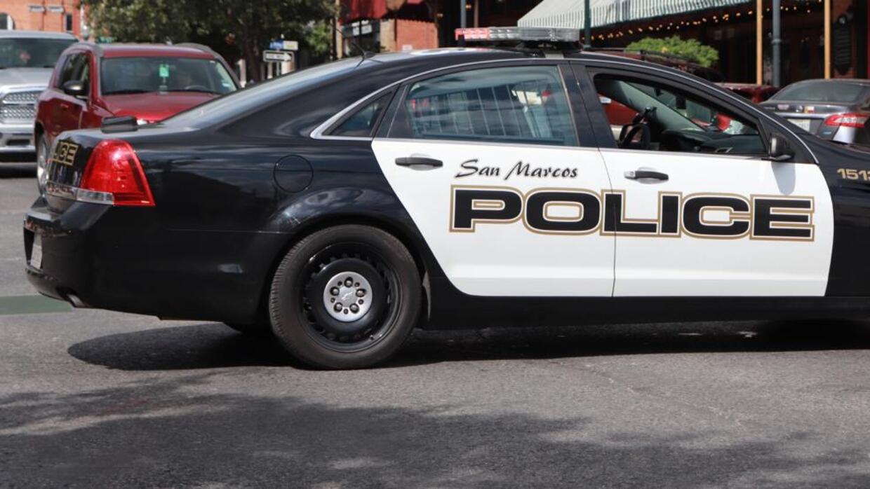 Dos personas mueren en un accidente con un camión en San Marcos - Univision