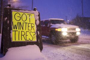 manejo en nieve: llantas de invierno o cadenas