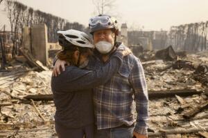 Cuatro los incendios forestales afectan el área de Los Ángeles