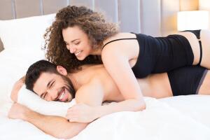 sexo - amor - parejas en la cama 5