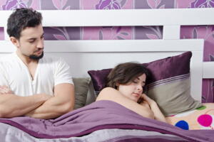 casal-homem-mulher-dorme_2.jpg
