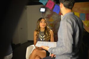 En el backstage con Ale Espinoza durante su Facebook Live