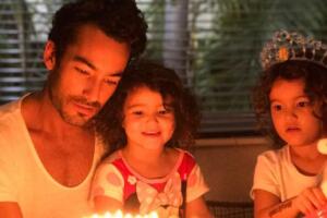 papas famosos con hijos