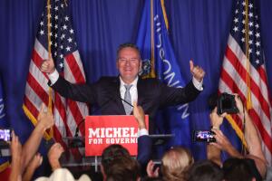 Tim Michels, candidato republicano a gobernador de Wisconsin