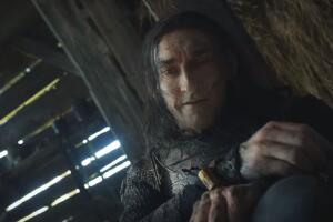 The Rings of Power personaje Uruk elfo caído Adar (1).jpg