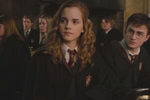Emma Watson como Hermione Granger en 'Harry Potter', elección de la actriz de Hermione para la nueva serie de HBO genera polémica, podría ser de raza negra (1).jpg