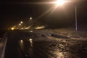 Deslave en la autopista interestatal I-80 en sentido oeste ocasionó su cierre a la altura de Truckee. 
