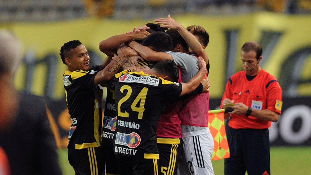 Deportivo Tachira 1-0 Emelec: Tachira elimina a Emelec y ...