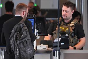 Ice at Pittsburgh International Airport
