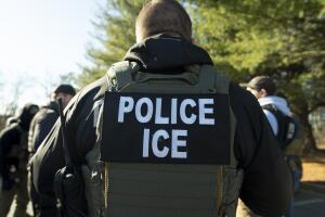 ICE arrestó a 45 personas en Puerto Rico, cinco con cargos por reingreso ilegal y 40 sin cargos, a quienes se les ofreció regresar voluntariamente a su país.