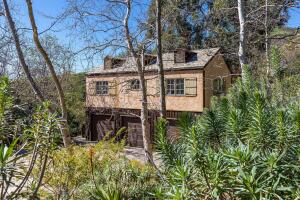 Meghan and Harry reportedly bought Mel Gibson's mansion
