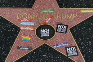 Estrella Donald Trump vandalizada