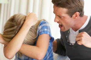 mulher-violencia-casa.jpg