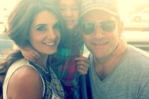 Mayrín Villanueva, Eduardo Santamarina y sus hijos