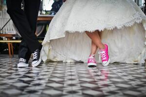 boda-novios-con-converse.jpg