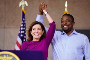 NYS Gov. Kathy Hochul and Sen. Brian Benjamin at NYC press conference