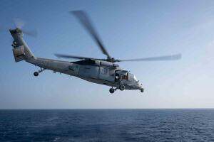 CENTCOM: helicóptero del USS Pinckney patrulla en apoyo al bloqueo a puertos iraníes