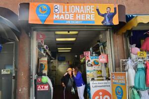 Jugadores Powerball buscan boleto ganador 1000 millones dólares