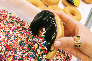 Dónde encontrar las dónuts más deliciosas de Nueva York - The Donut Pub.png