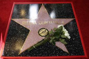 develación estrella selena Quintanilla