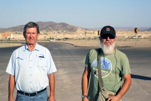 Mike Davidson y Ernesto Hernández