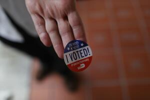 Un 38% de los votantes activos en Nevada están inscritos como demócratas. 