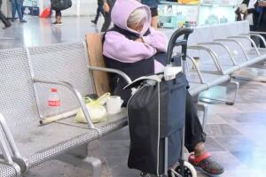 Por más de 20 años, María de Jesús Mundo aguardó sentada en la Central de Autobuses de Puebla (CAPU) el regreso de sus hijos.