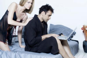 casal-ciumes-notebook.jpg