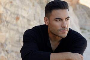 Carlos Rivera actuará en Premio Lo Nuestro 2023