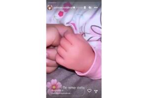 Yailin compartió esta fotografía en la que aparece Cattleya.