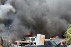 incendio escombros2.jpg