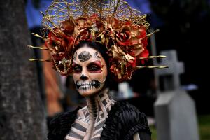 Día de Muertos en el panteón de Hollywood