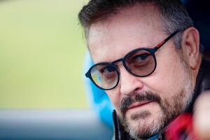 El actor Arturo Peniche confiesa que asiste a un grupo de ayuda para tratar su "fuerte" carácter